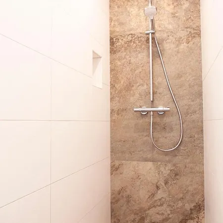 Apartment Bachbett - Modernes Gaestehaus Im Salzkammergut *