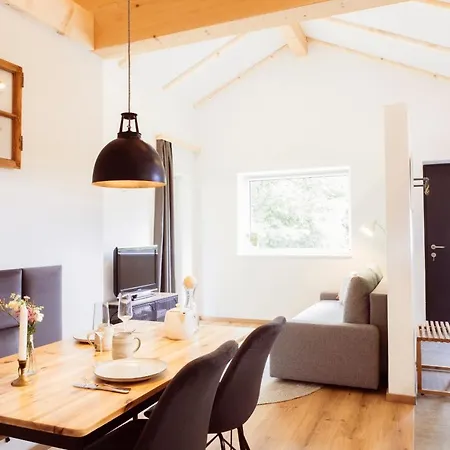 Bachbett - Modernes Gaestehaus Im Salzkammergut *